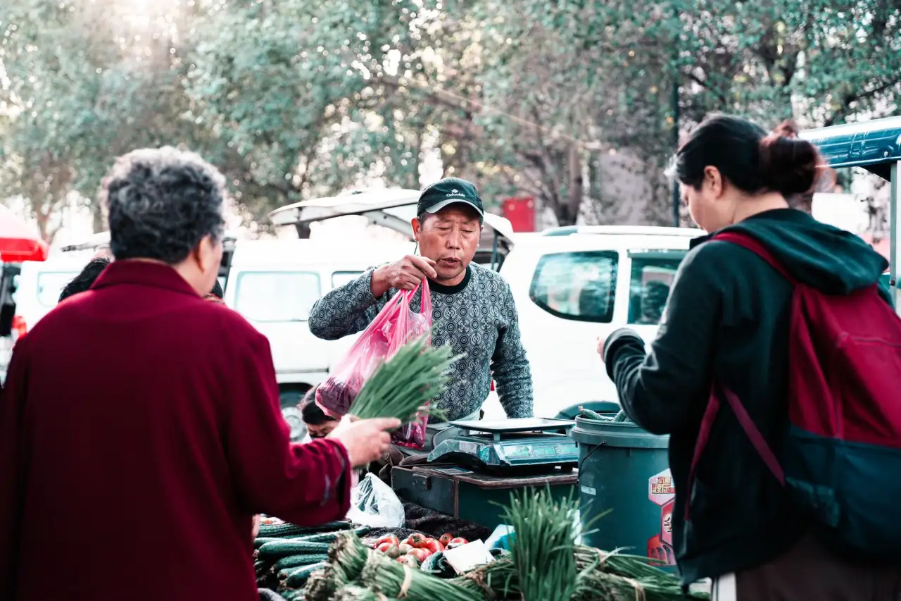 湿巾无纺布材料对比：水刺布与热风布在母婴场景的应用差异